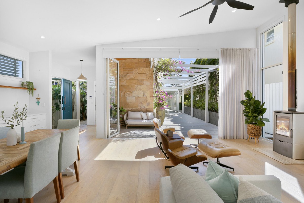 26 Alfred Street Mermaid Beach 25