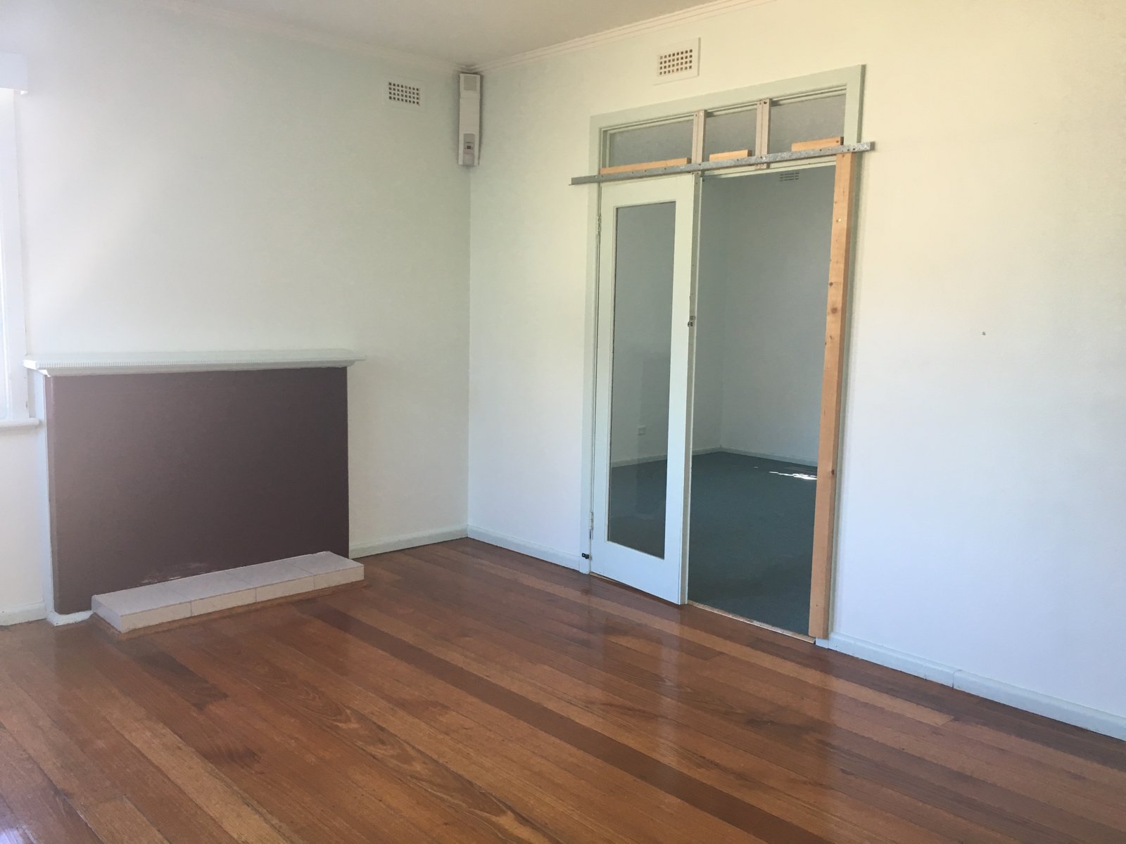 Gallery: 26 Ambon Street