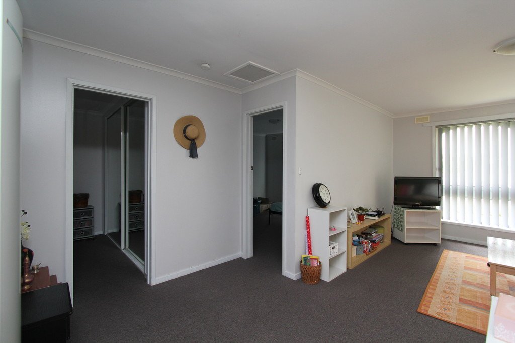 2/6 Aminya Avenue DELACOMBE 2