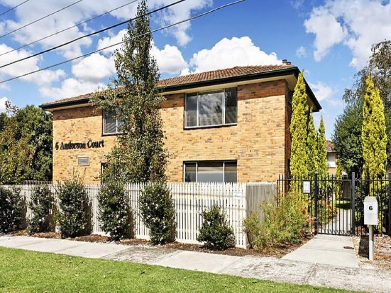Photos: 2/6 Anderson Court