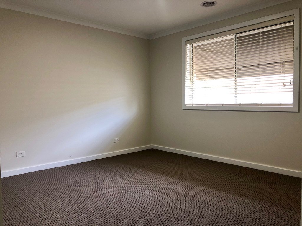 2/6 Annika Place NORTH ALBURY 7