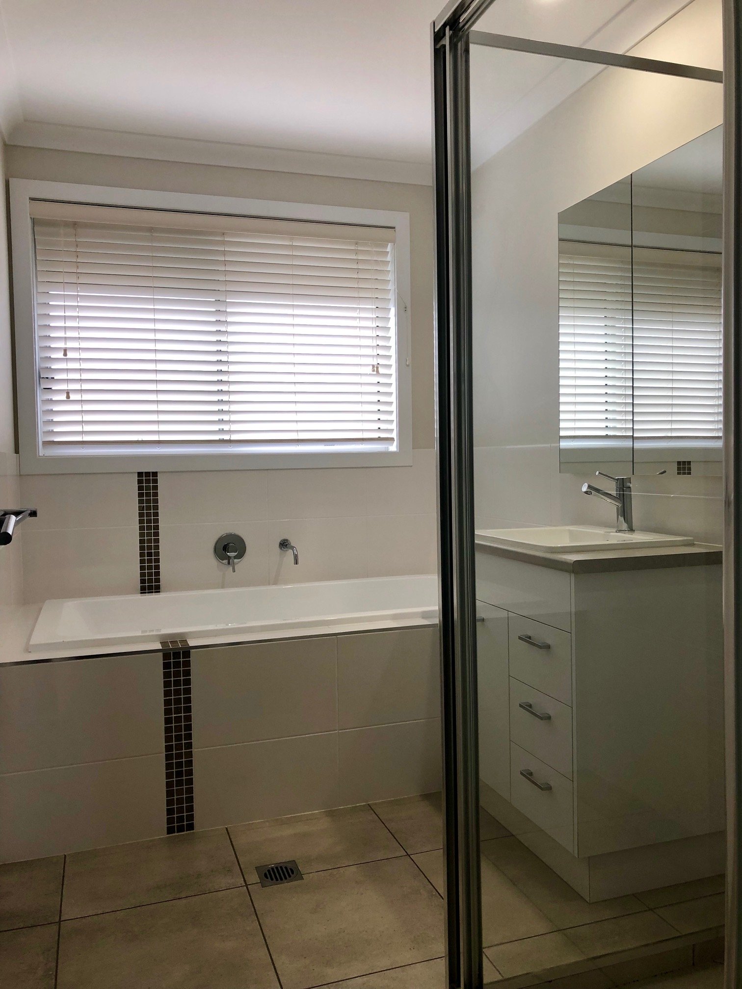 2/6 Annika Place NORTH ALBURY 8