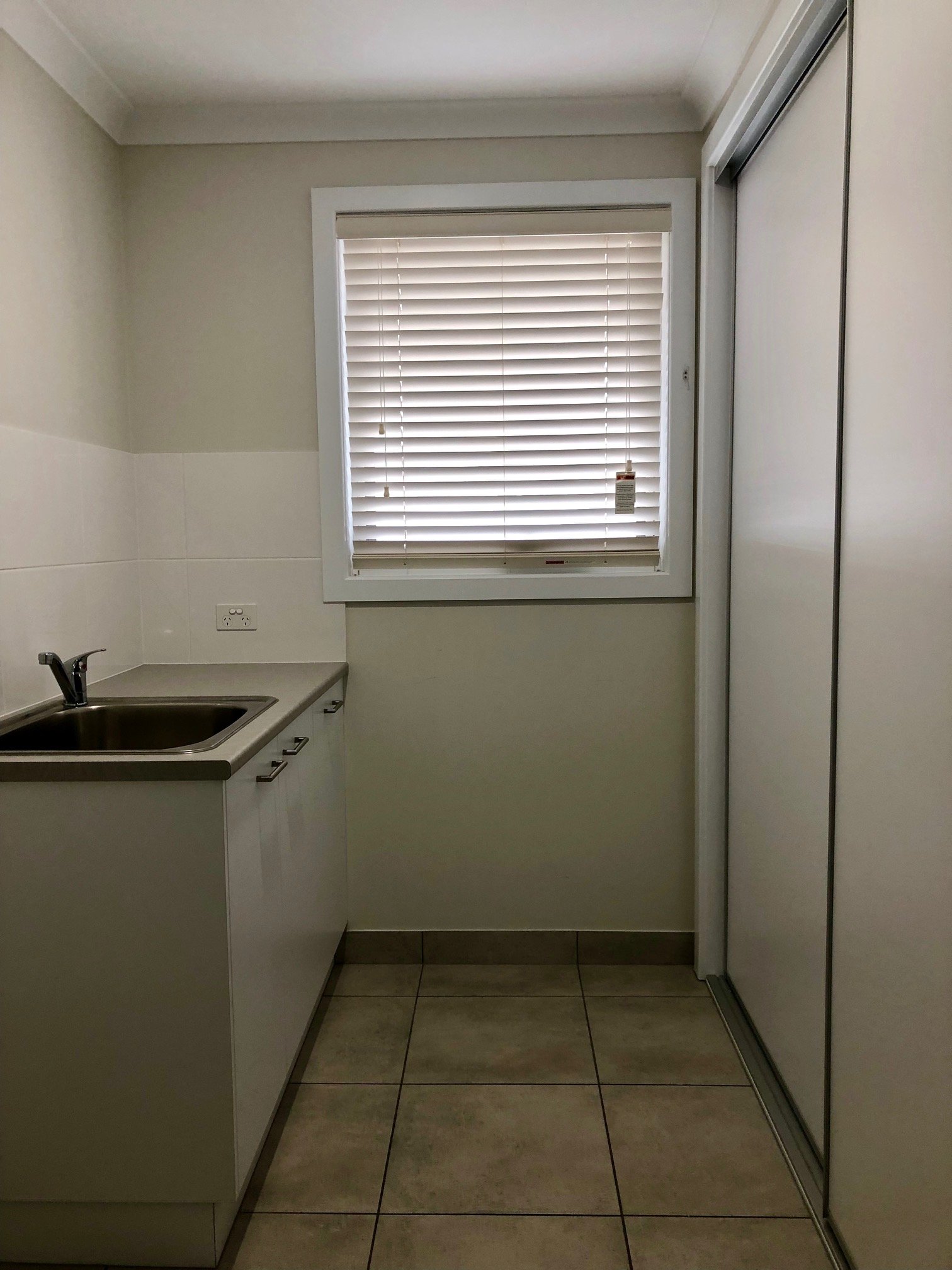 2/6 Annika Place NORTH ALBURY 9