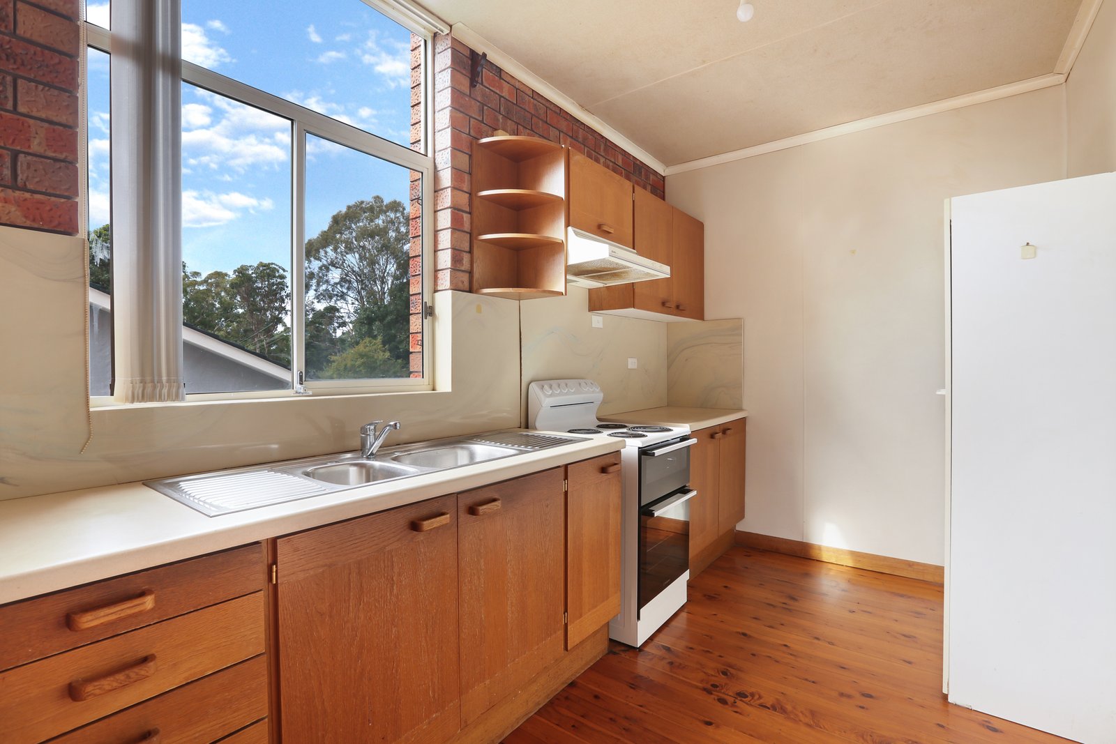 2/6 Anthony Avenue FARMBOROUGH HEIGHTS 3