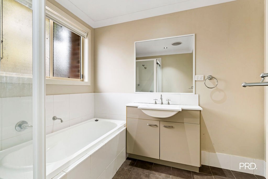 2/6 Arakoon Avenue PENRITH 5