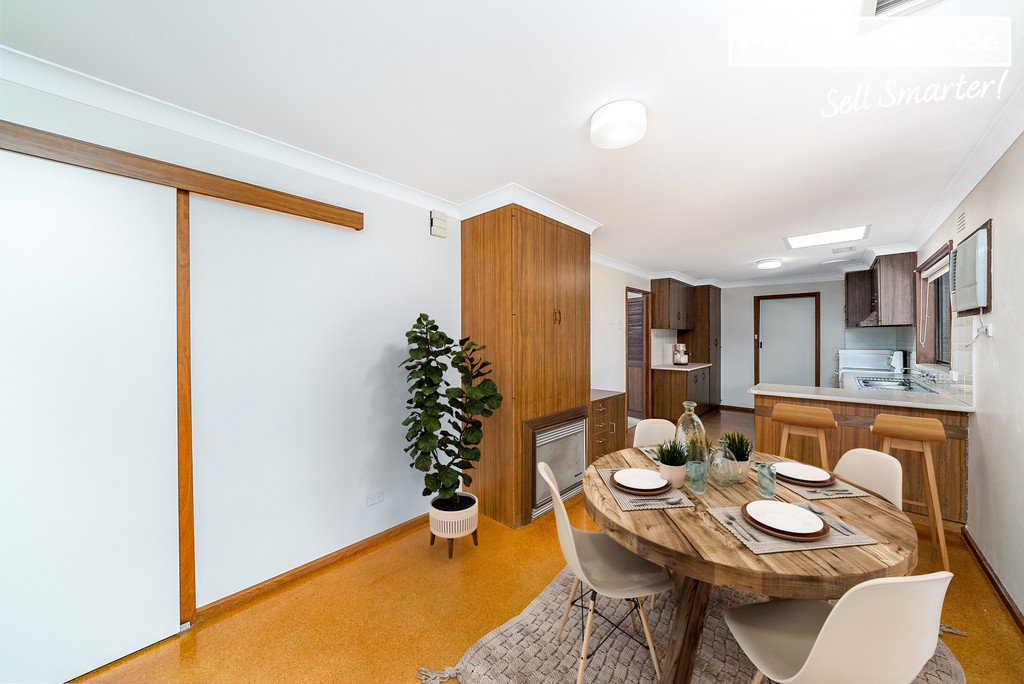 26 Balmoral Crescent LAKE ALBERT 4