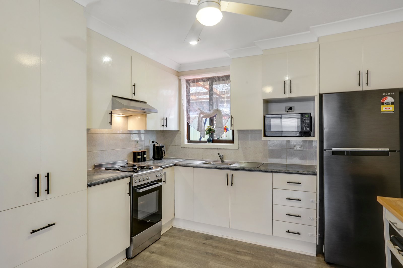 26 Barellan Avenue DAPTO 3