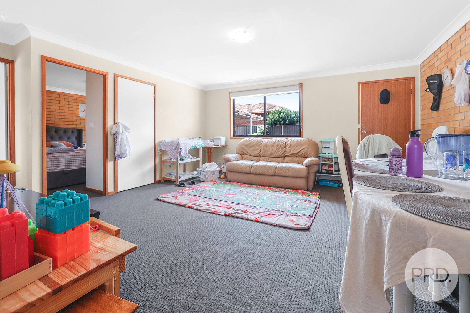 2/6 Barton Lane TAMWORTH 4