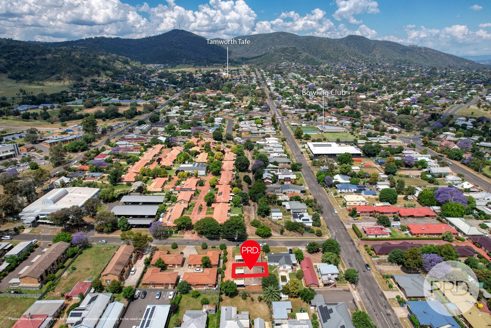 2/6 Barton Lane TAMWORTH 10