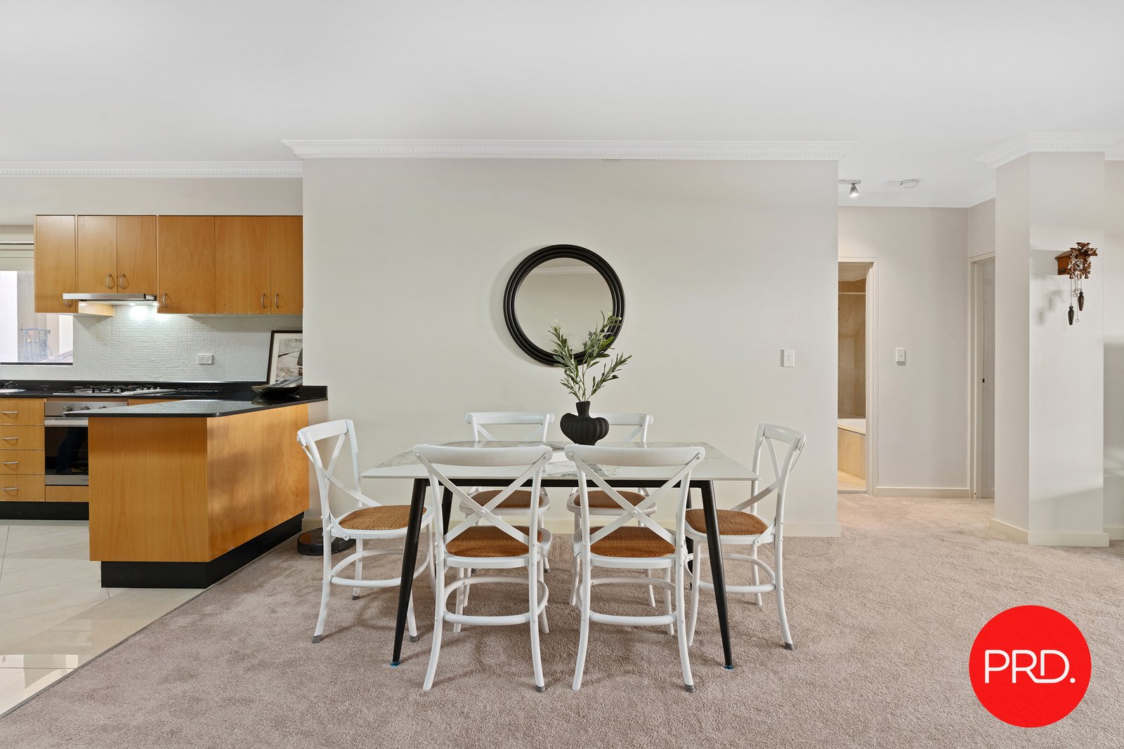 2/6 Belgrave Street KOGARAH 4