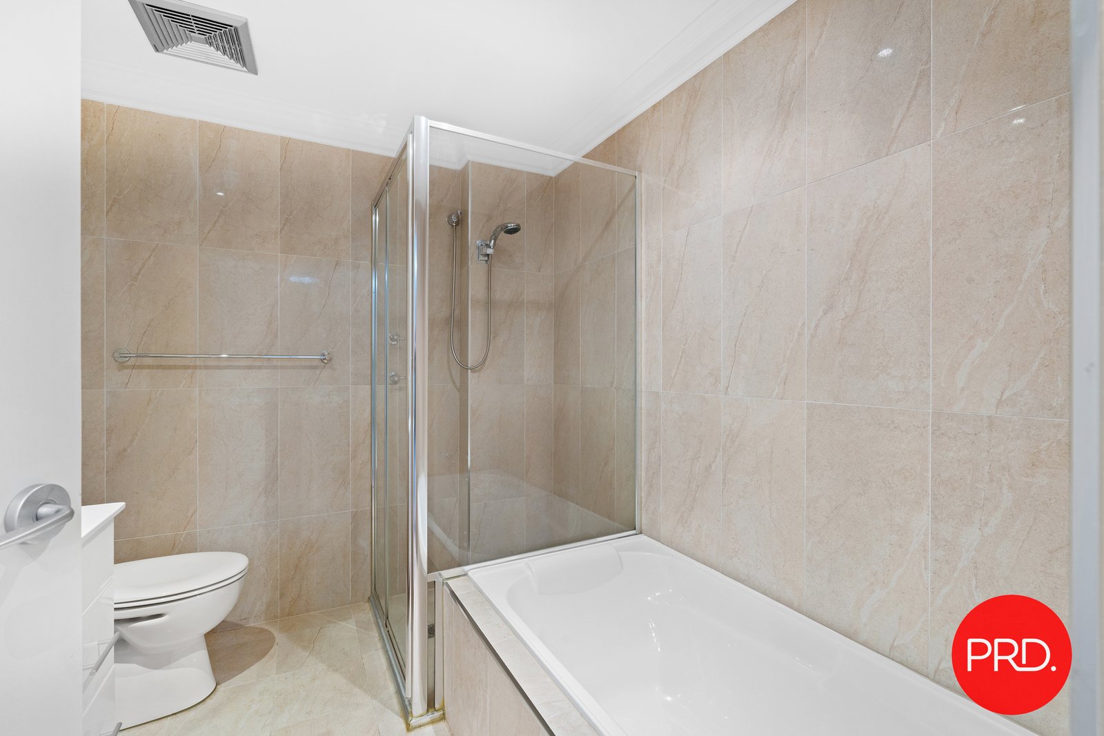 2/6 Belgrave Street KOGARAH 10