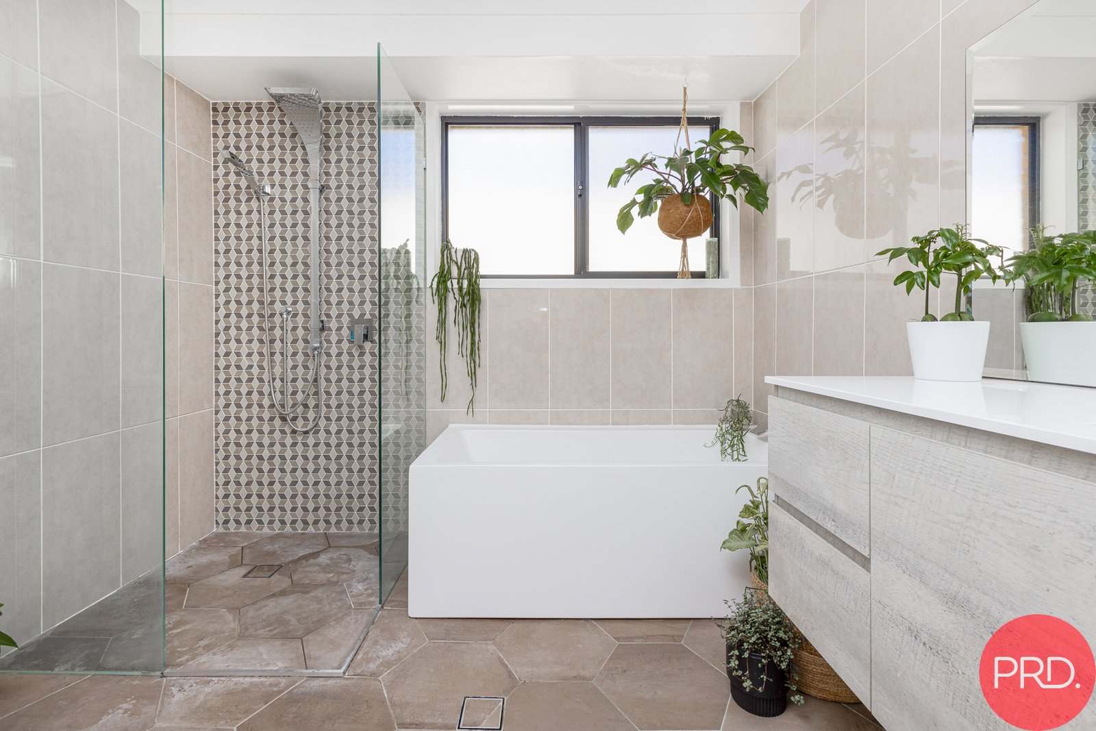 26 Benjamin Circle RUTHERFORD 14