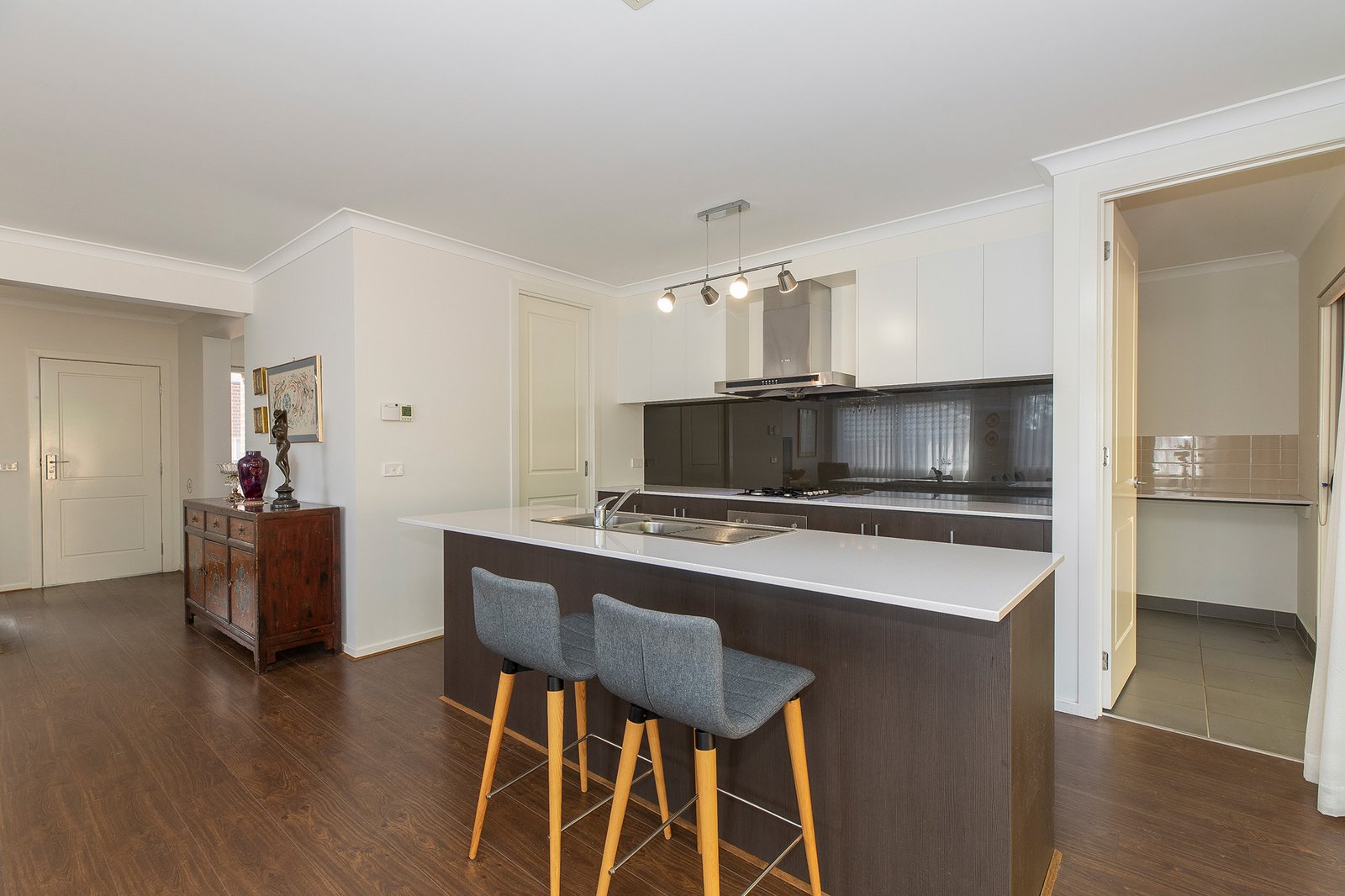 Real Estate and Property in 2/6 Bevan Street, Balwyn, VIC