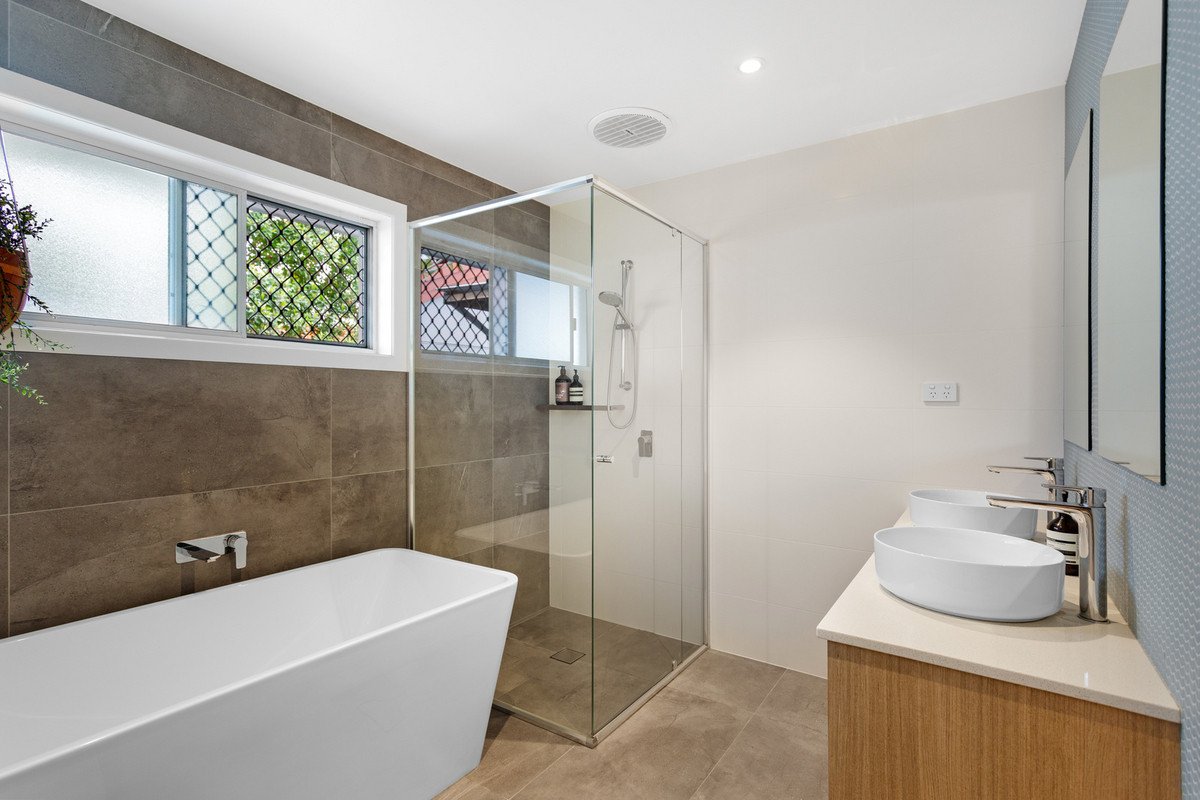 26 Bluejay Street Burleigh Waters 16