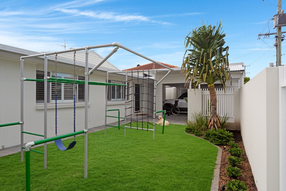 26 Bluejay Street Burleigh Waters 18