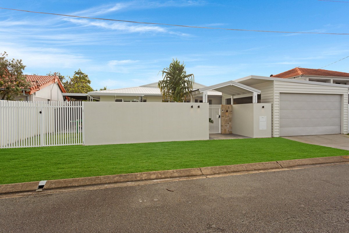 26 Bluejay Street Burleigh Waters 19