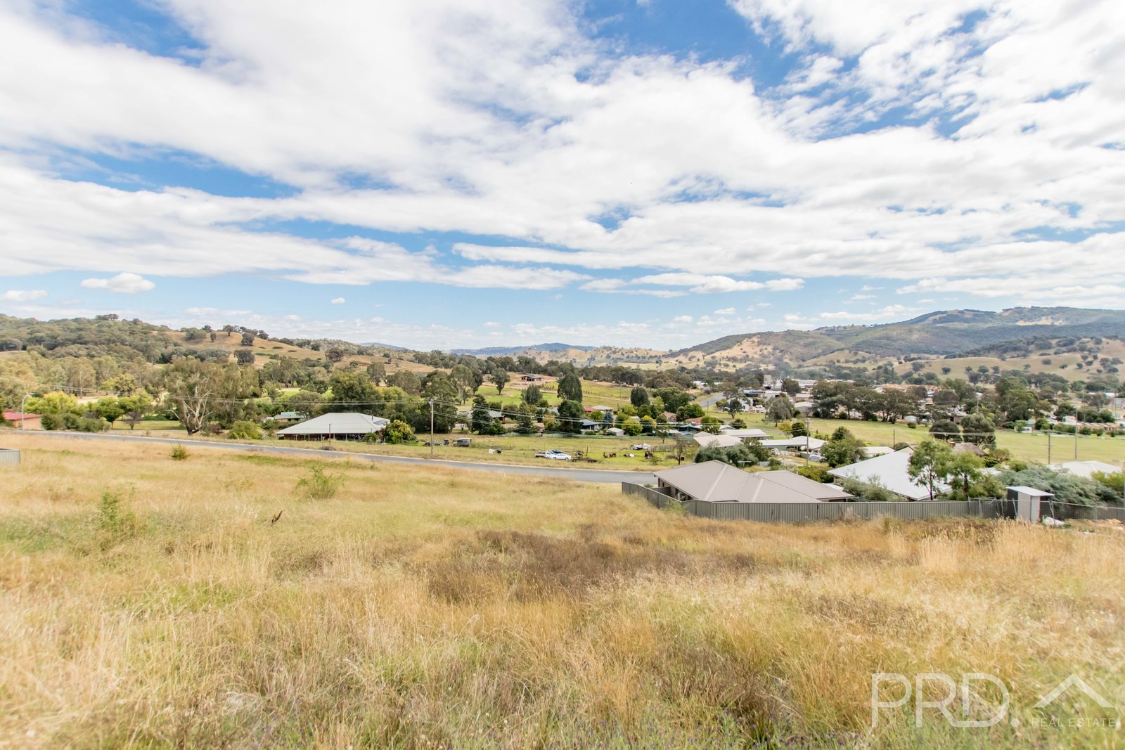 26 Booral Avenue TUMUT 2