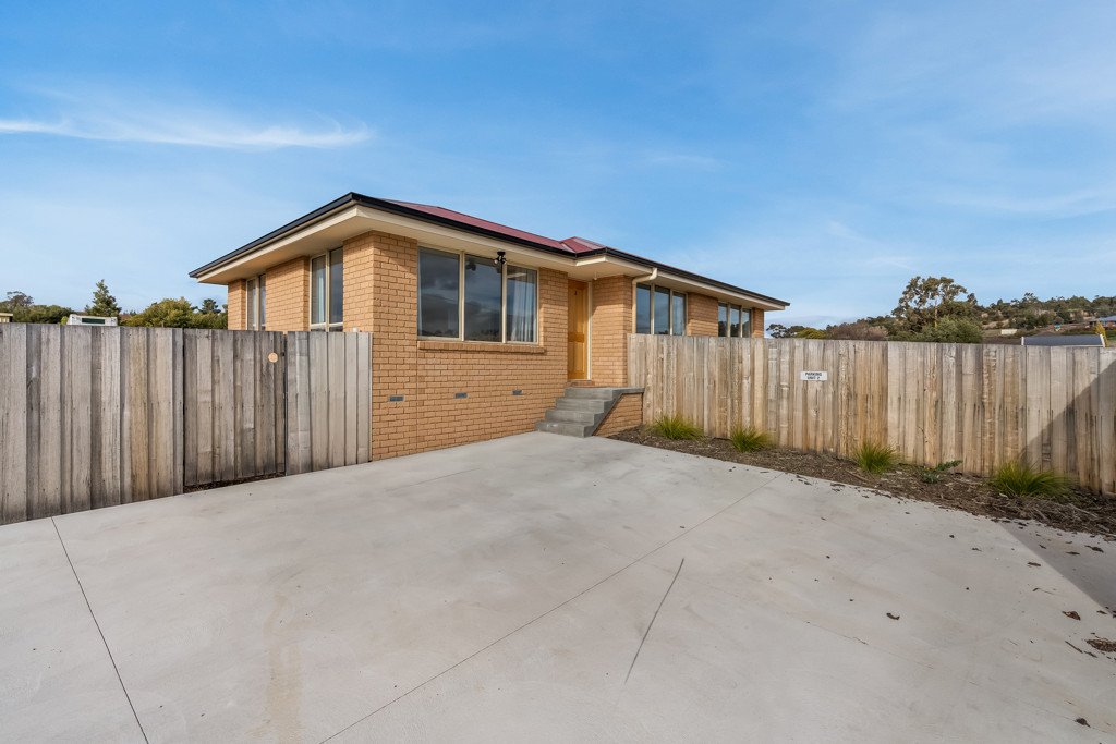 2/6 Brooke Street BRIGHTON 1