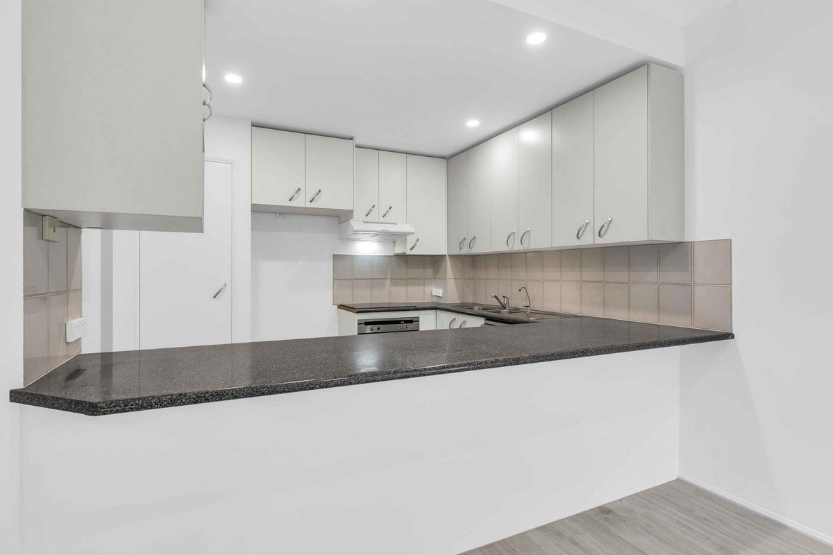 2/6 Burleigh Glen Court Burleigh Heads 4
