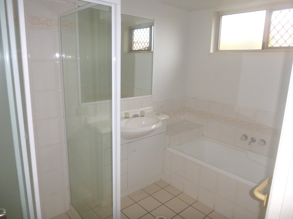 26 Calrossy  BOONDALL 9