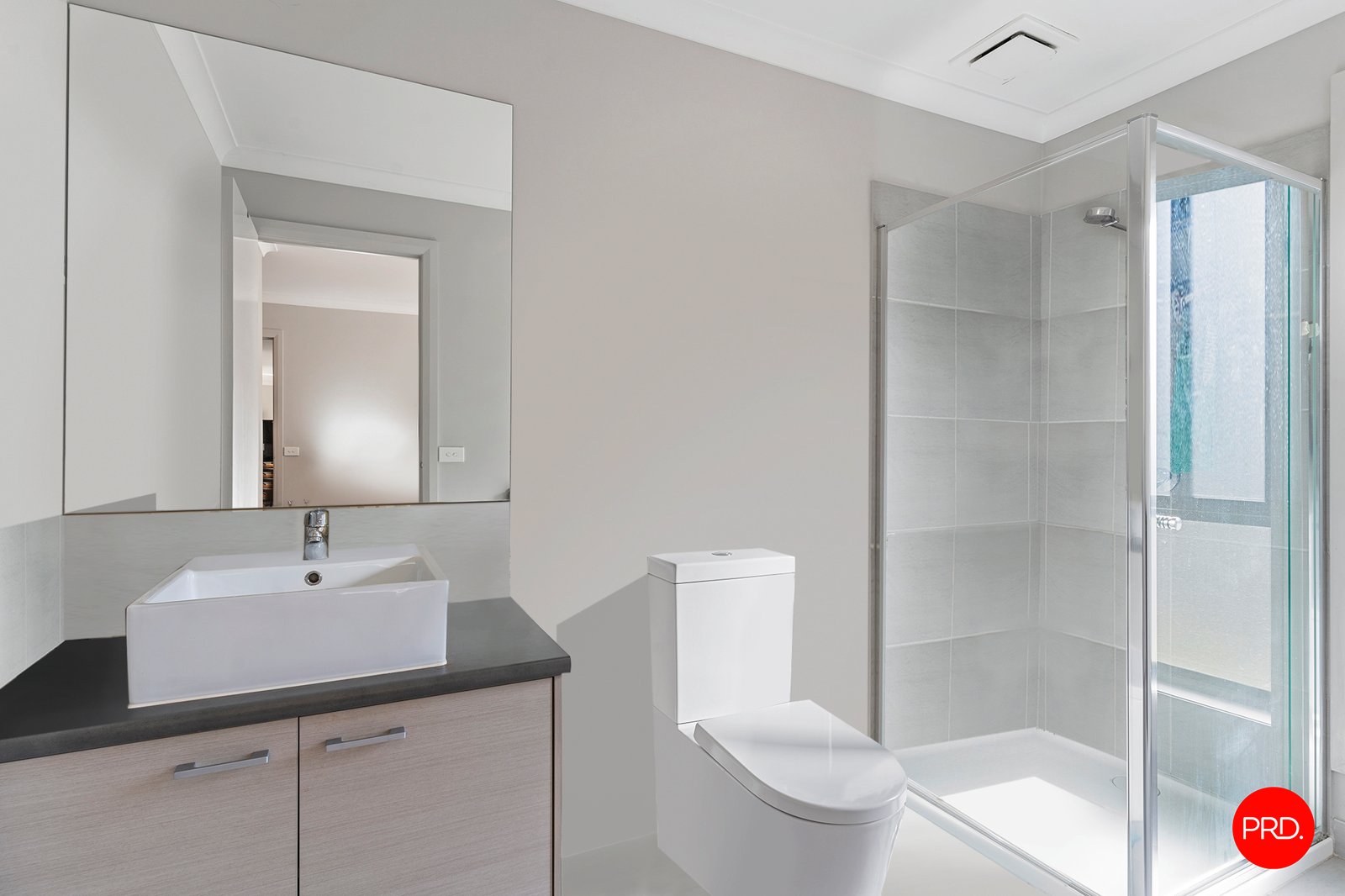 26 Camden Way STRATHFIELDSAYE 8