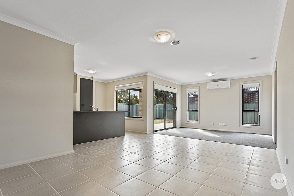 26 Camden Way STRATHFIELDSAYE 6