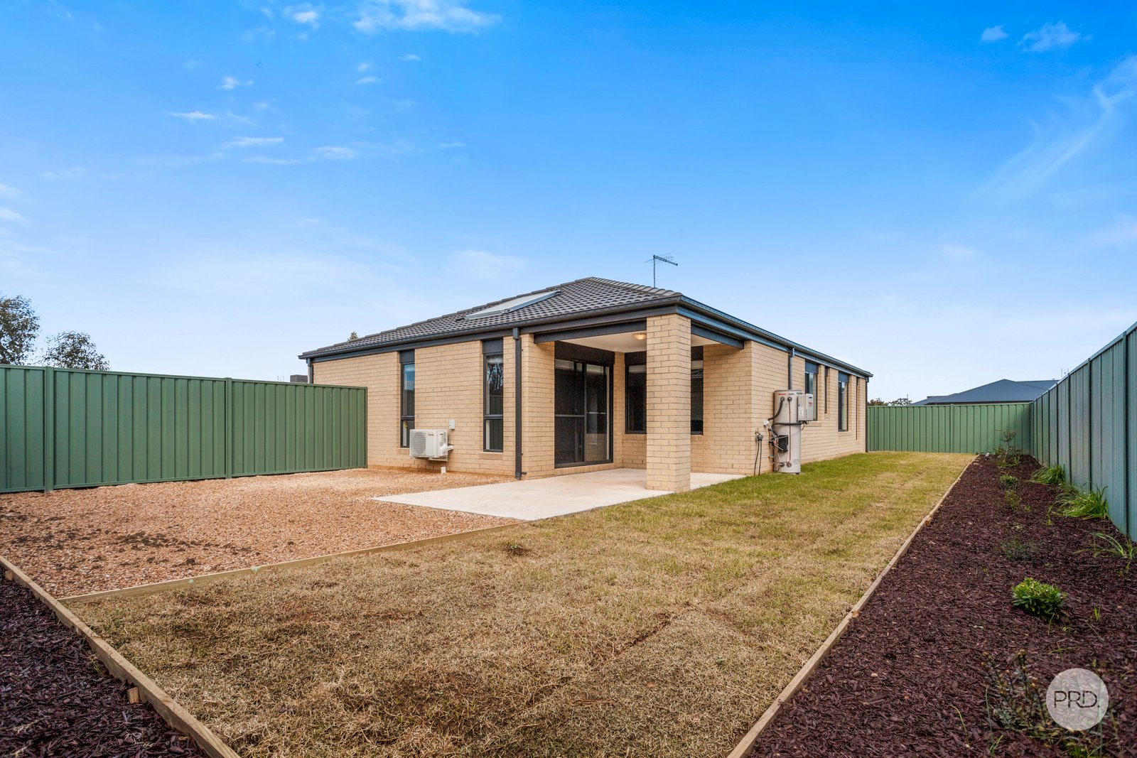 26 Camden Way STRATHFIELDSAYE 13