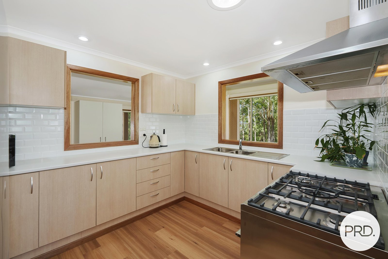 26 Caringal Drive MIDDLE BROTHER 4