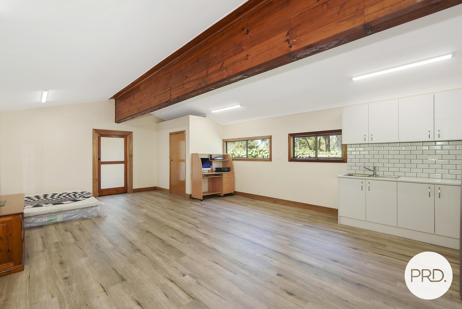 26 Caringal Drive MIDDLE BROTHER 22