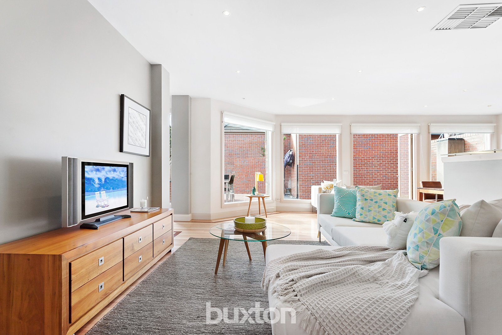 Gallery: 2/6 Carr Street