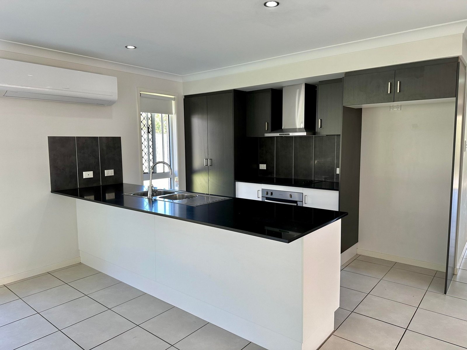 26 Caulder Esplanade BOYNE ISLAND 6