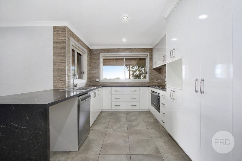 26 Charolais Court THURGOONA 2