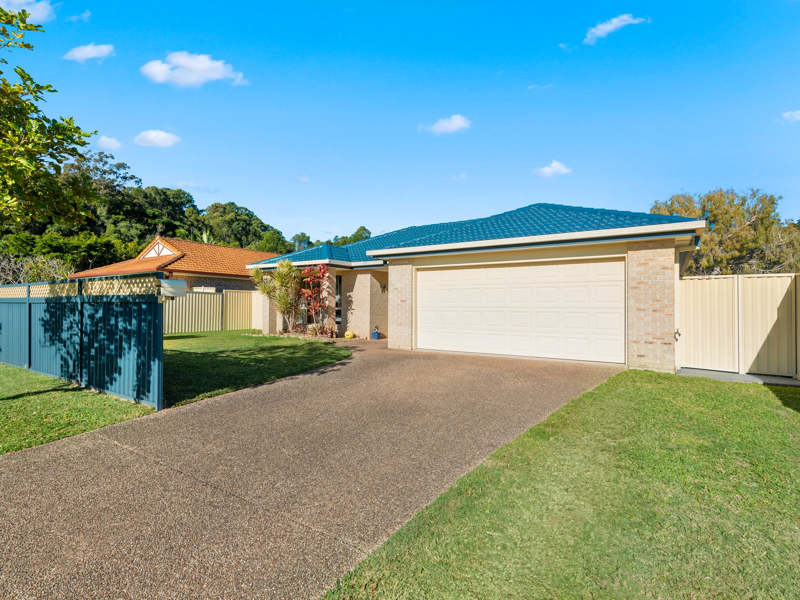 26 Chippendale Crescent CURRUMBIN WATERS 1
