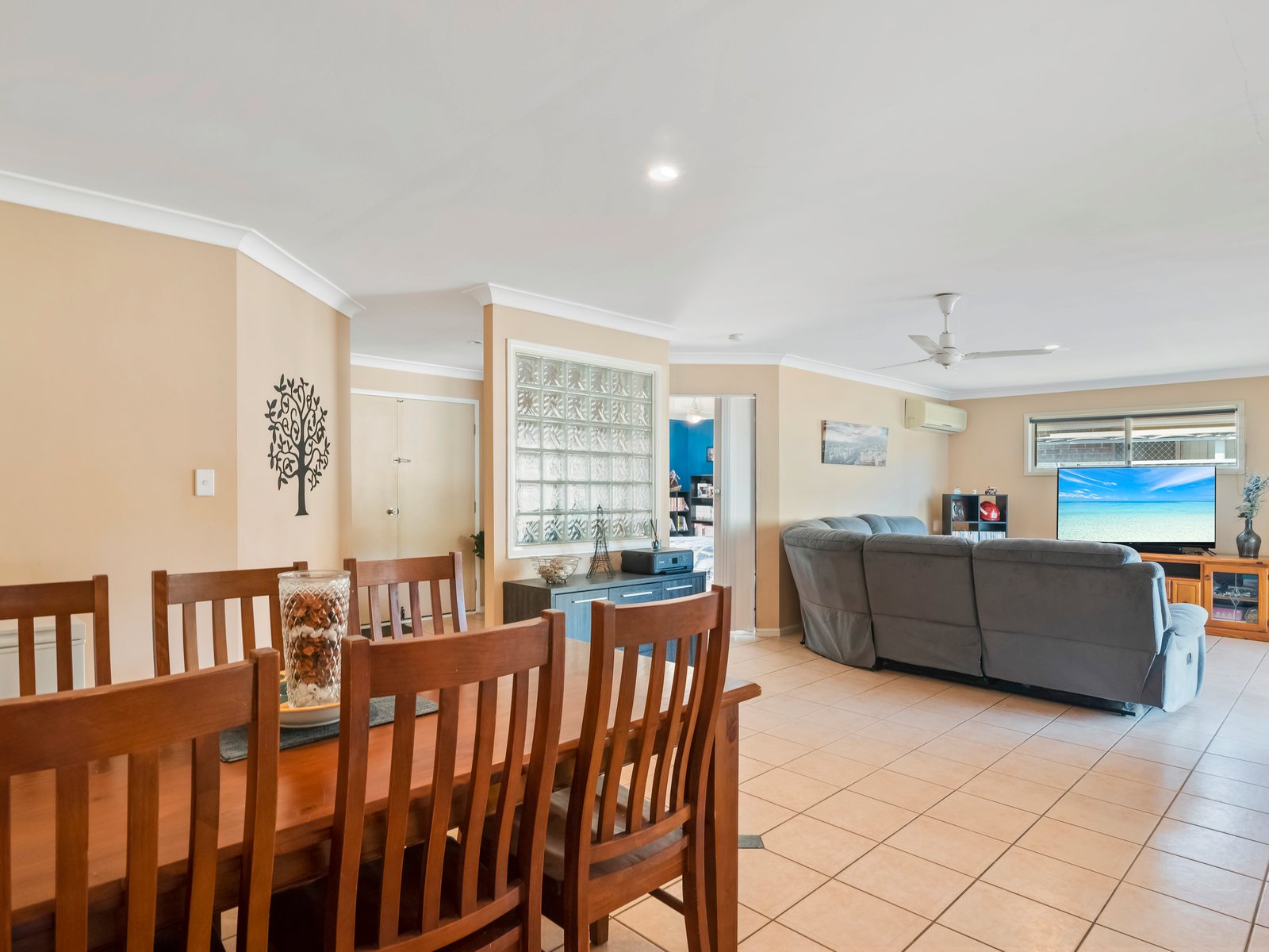 26 Chippendale Crescent CURRUMBIN WATERS 4