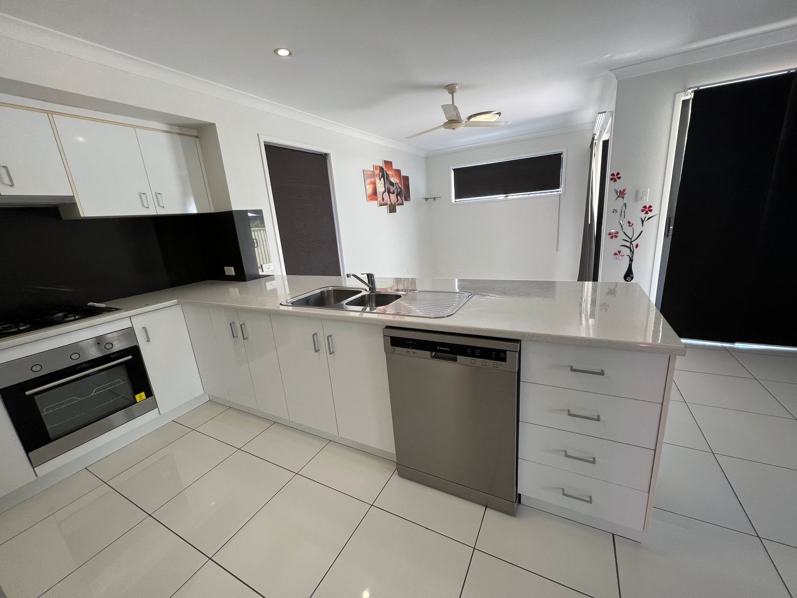 26 CHRISTINA Road CLINTON 2