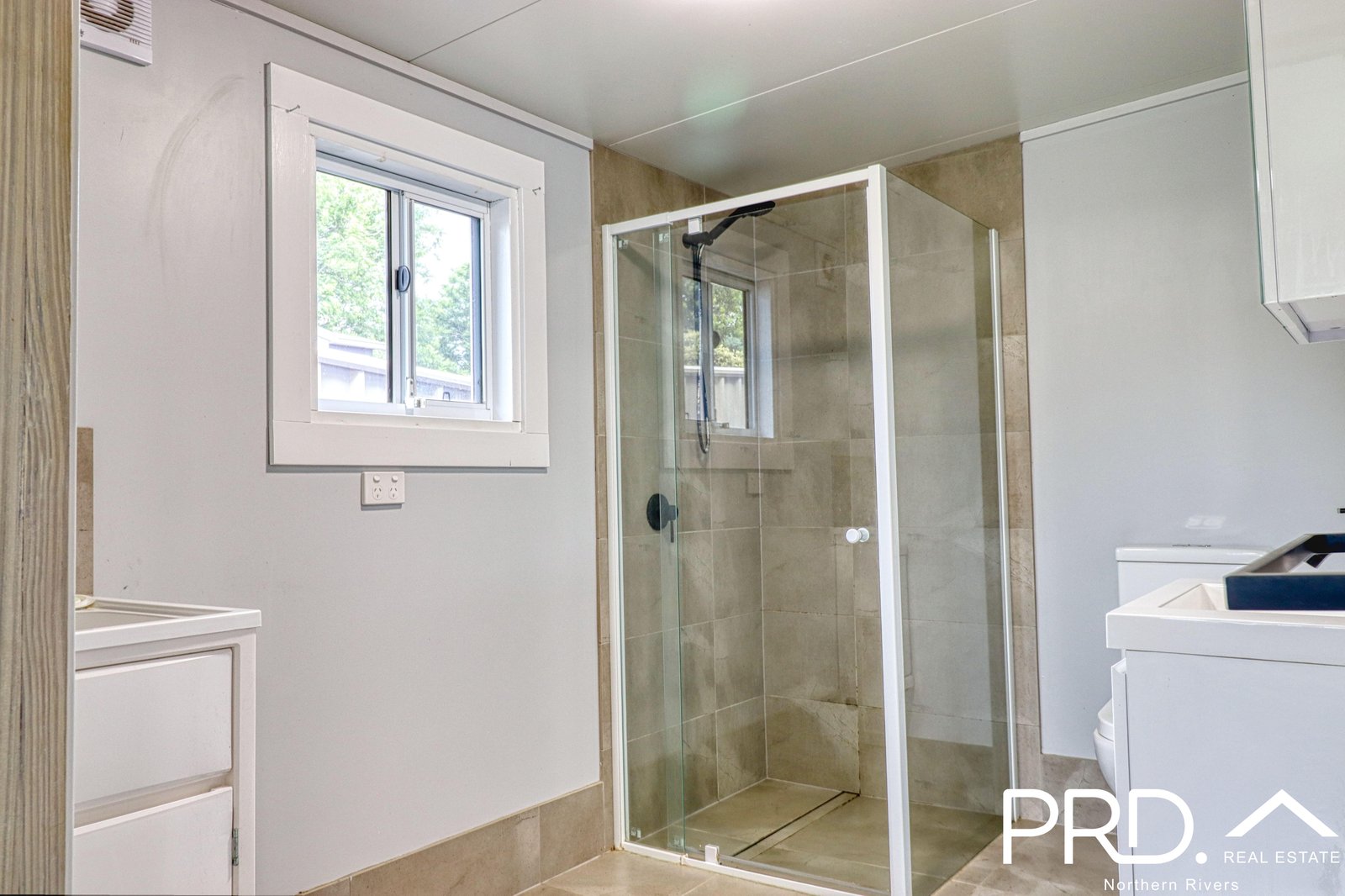 2/6 Clarence Street CASINO 9