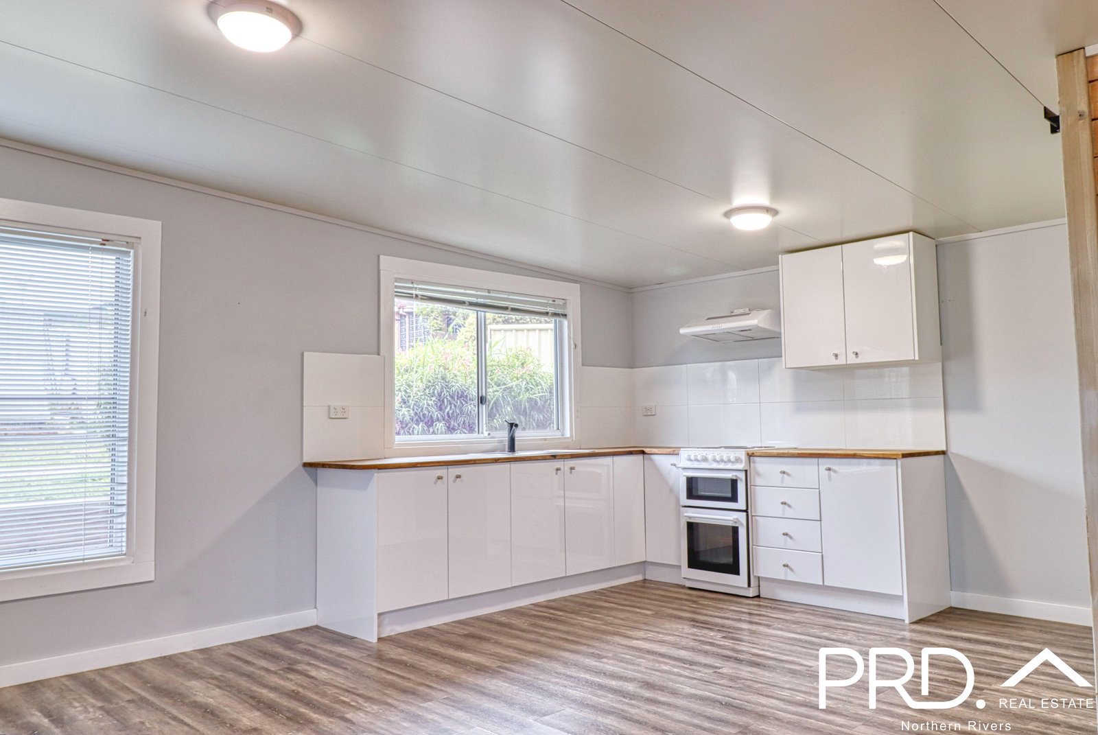 2/6 Clarence Street CASINO 3