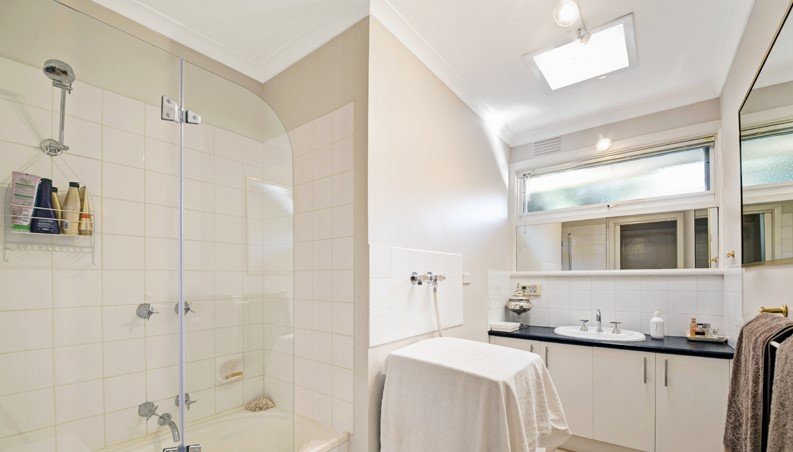 Gallery: 2/6 Coleman Court