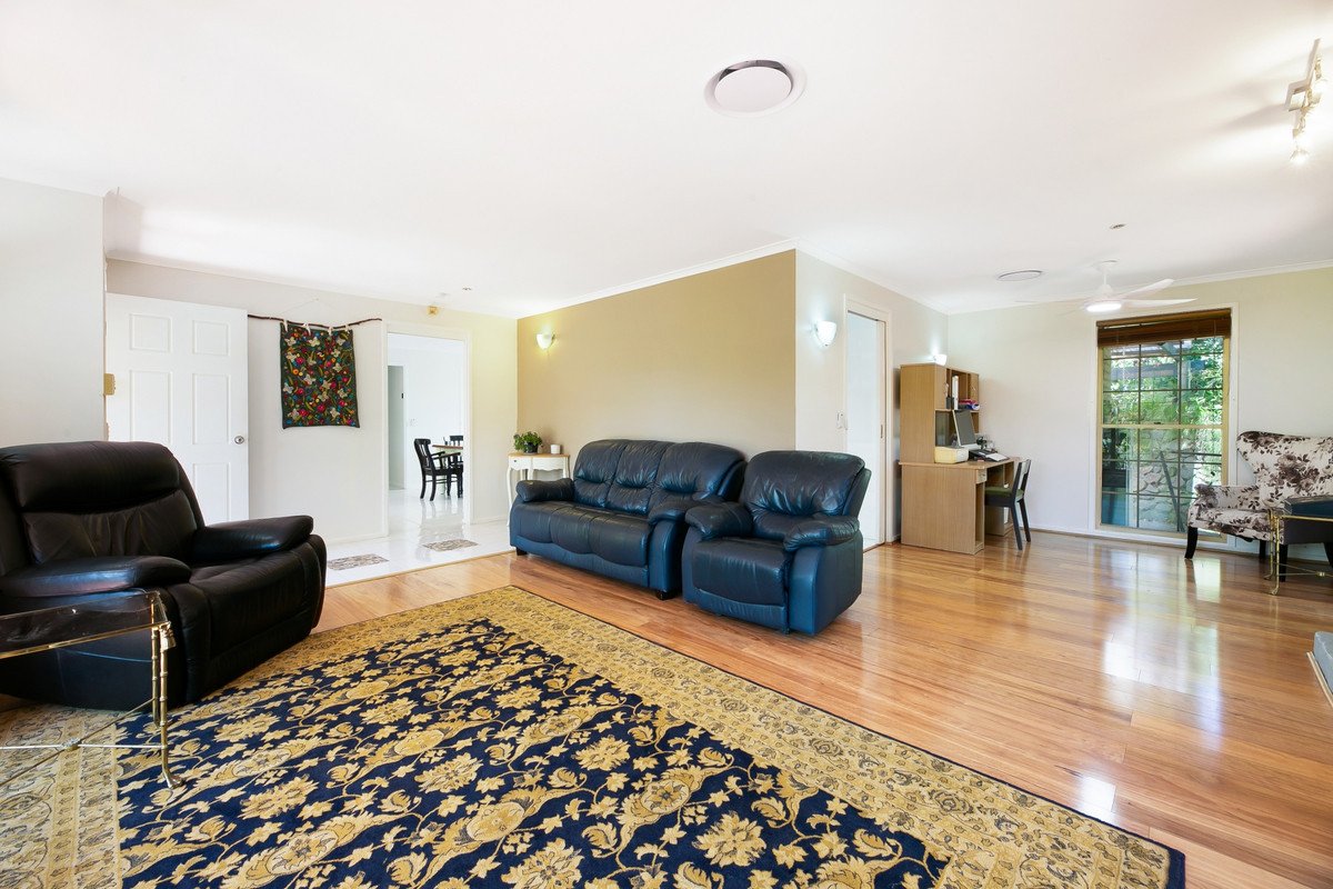26 Cornwall Drive Elanora 9