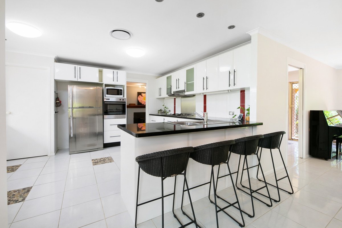 26 Cornwall Drive Elanora 12