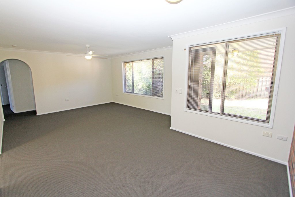 2/6 Corunna Crescent ASHMORE 4