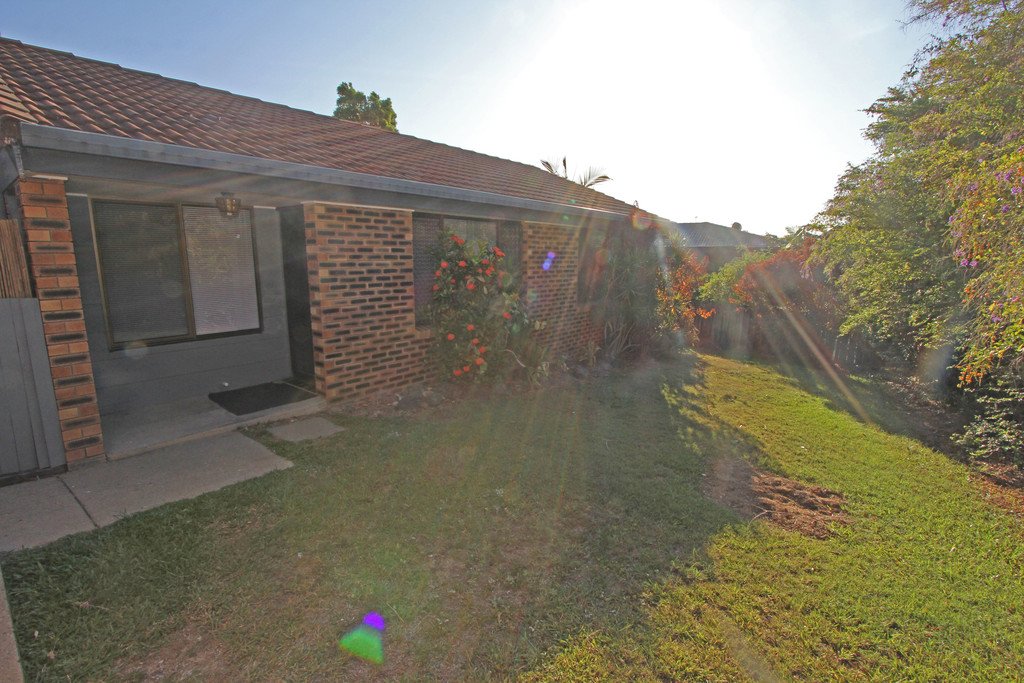 2/6 Corunna Crescent ASHMORE 1