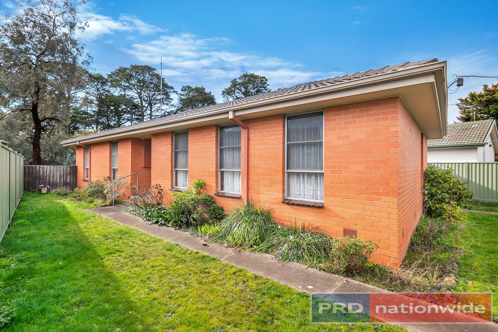 26 Cypress Avenue WENDOUREE 1