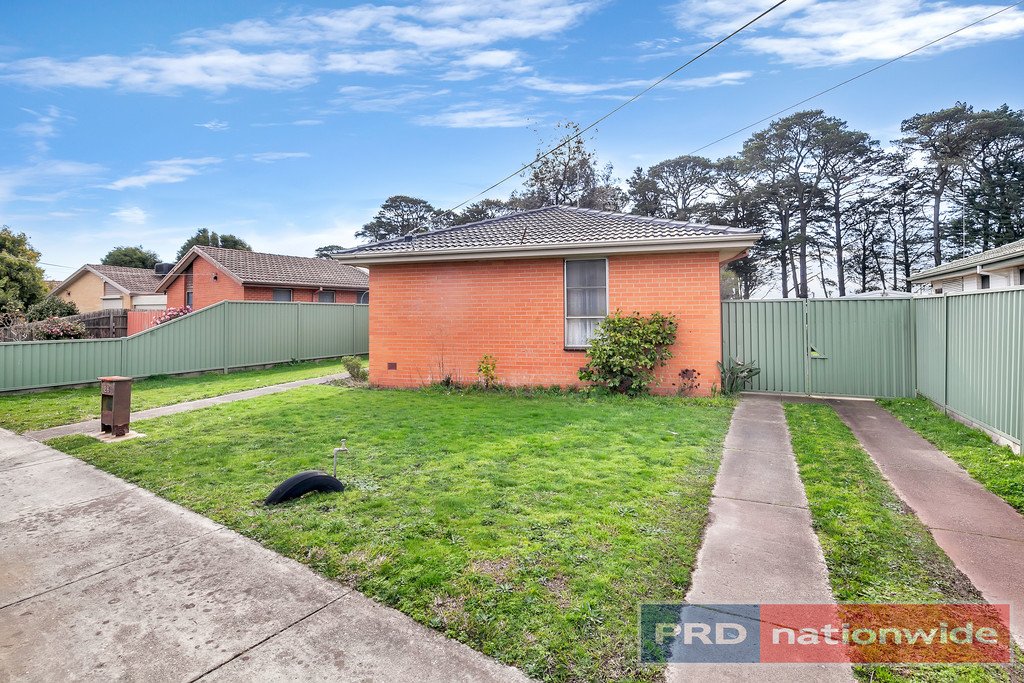 26 Cypress Avenue WENDOUREE 12