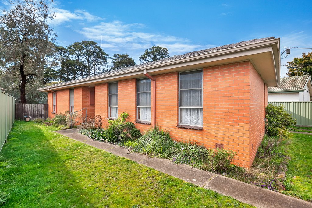 26 Cypress Avenue WENDOUREE 1