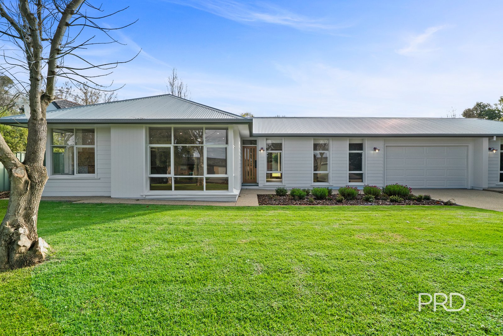 26 Dalkeith Avenue LAKE ALBERT 1