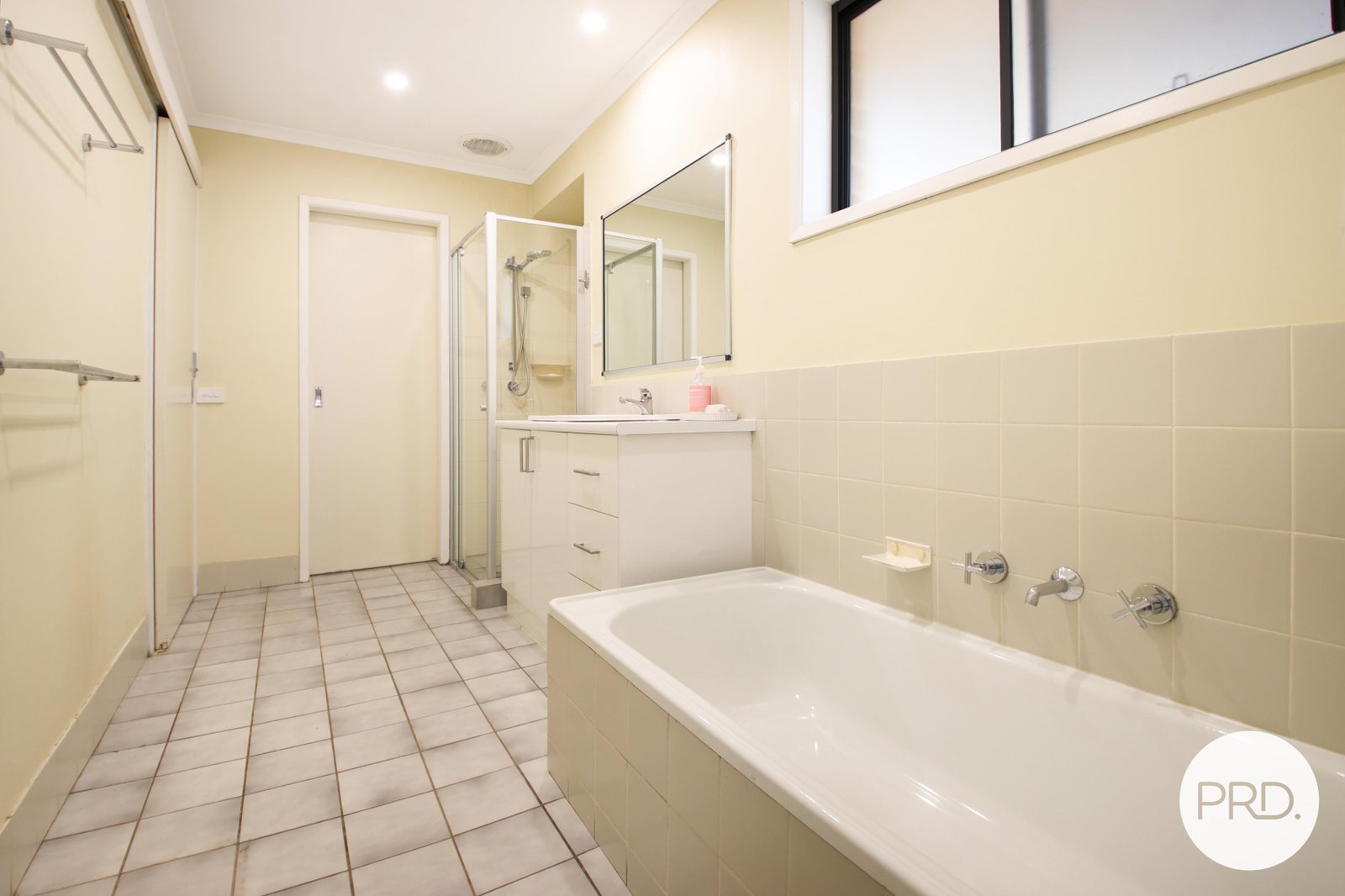 26 Daysdale Way THURGOONA 6