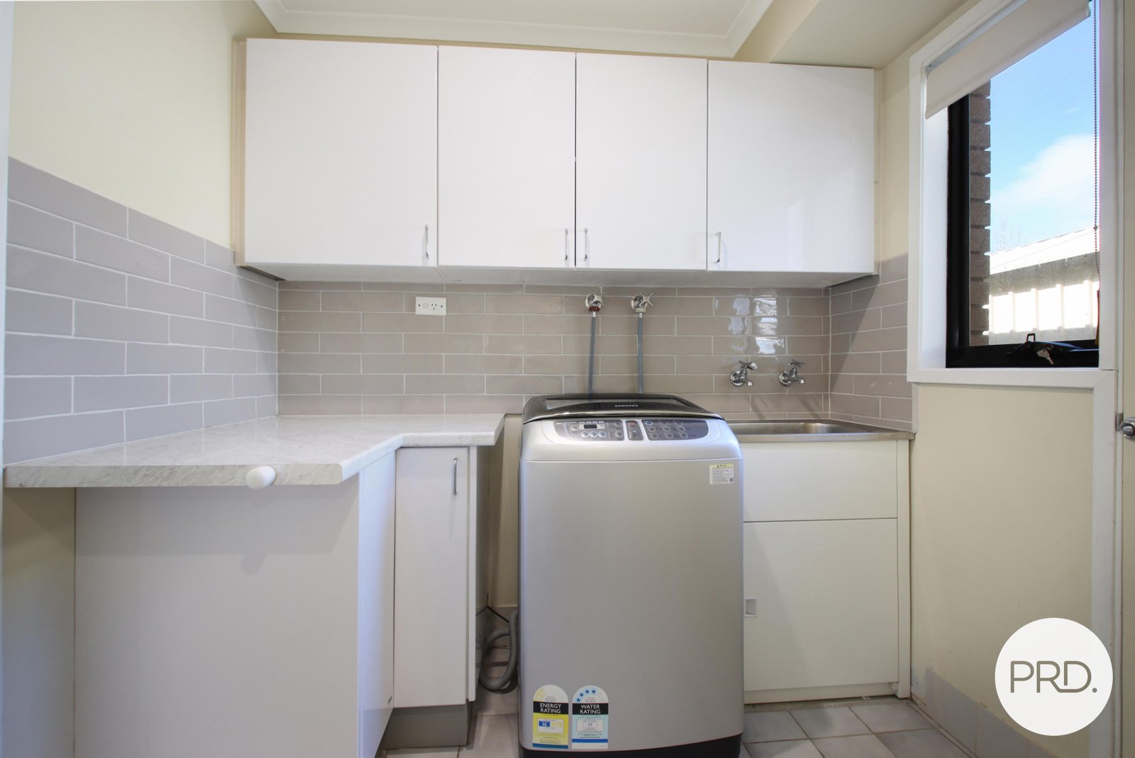 26 Daysdale Way THURGOONA 8