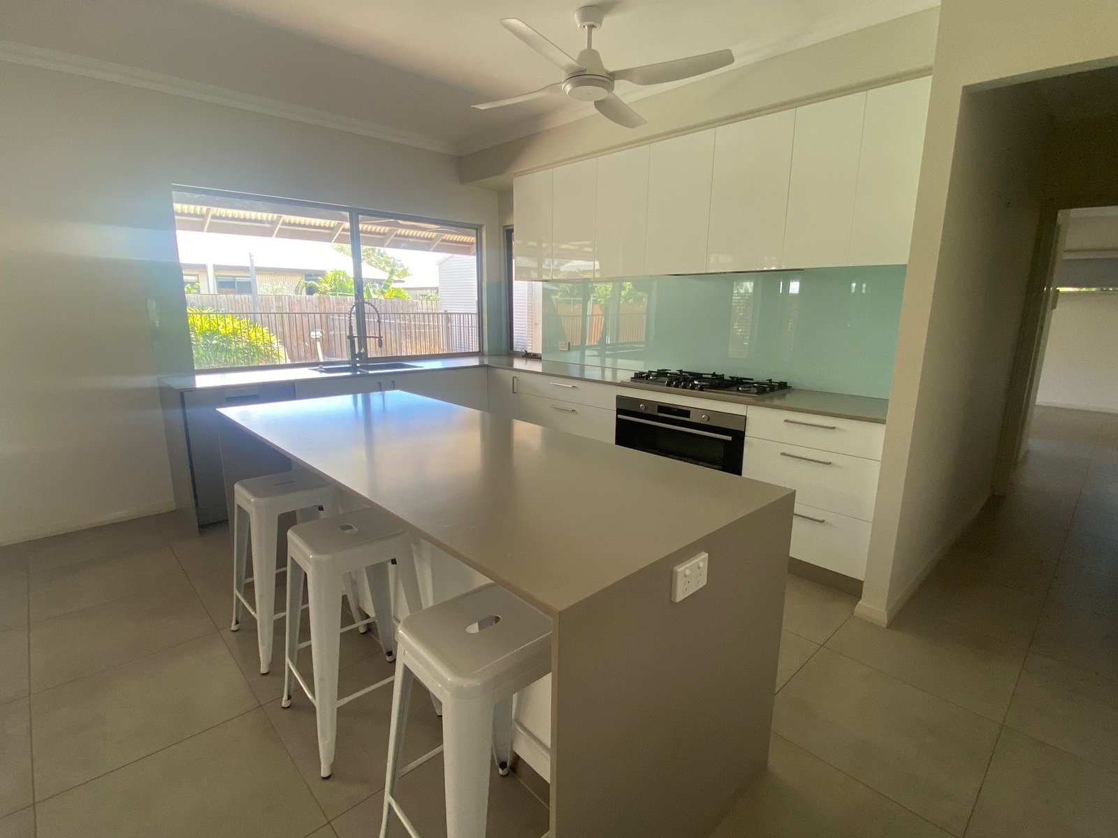 26 Delaware Road CABLE BEACH 6