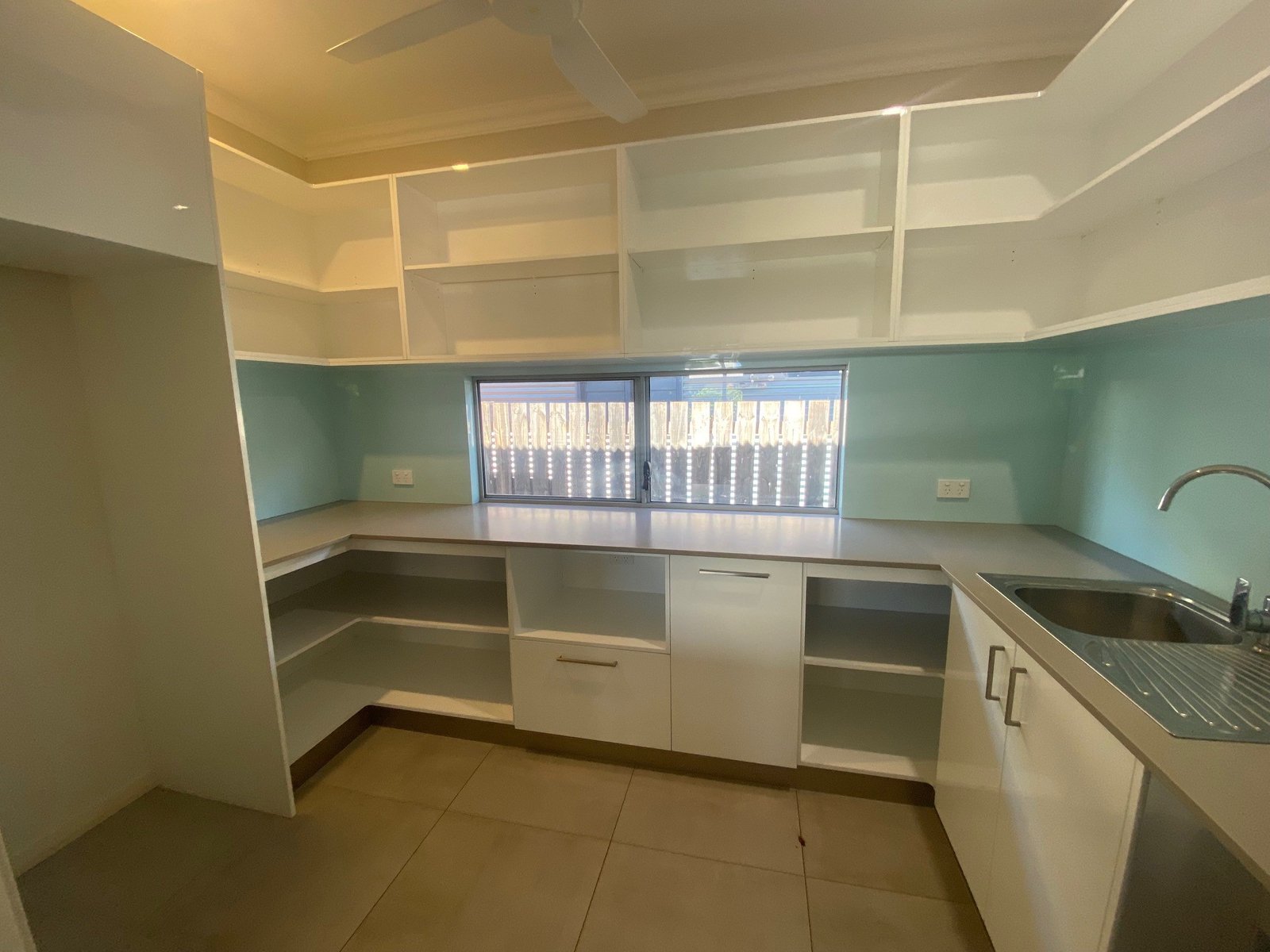 26 Delaware Road CABLE BEACH 8